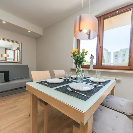 House Managers - Nadbaltycki *